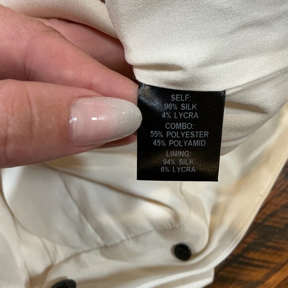 Norisol Ferrari Silk Blend Cropped Pants with Black Stripe on side - Size 6 - Picture 6 of 7